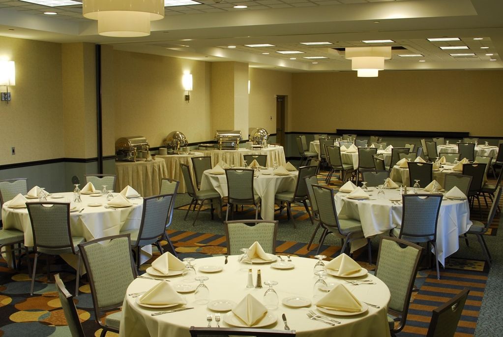 Hilton Garden Inn Frederick Restaurant photo